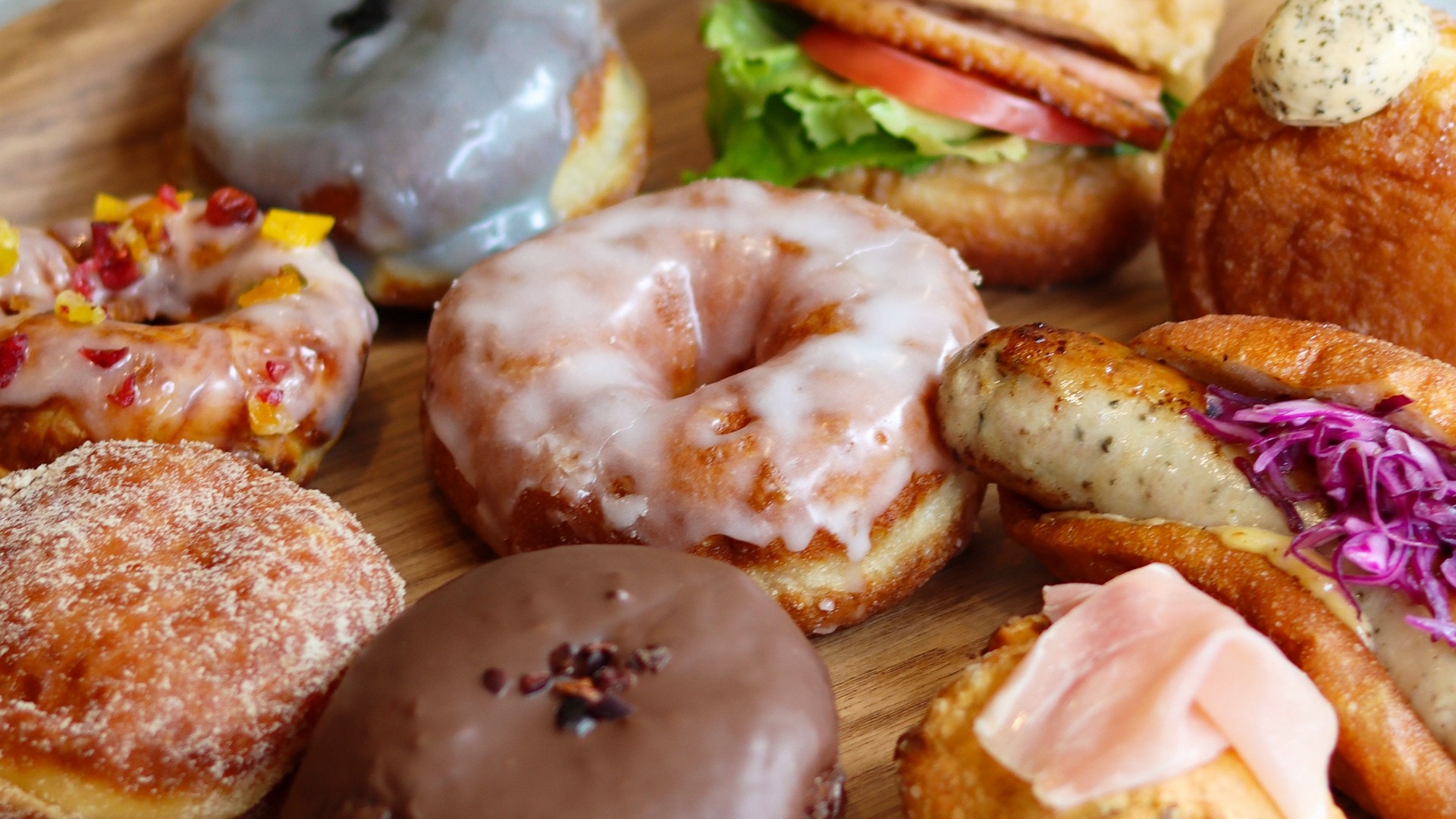 アイムドーナツ？」が渋谷にオープン。全80種から推しフレーバーを紹介！ELLE gourmetエル・グルメ