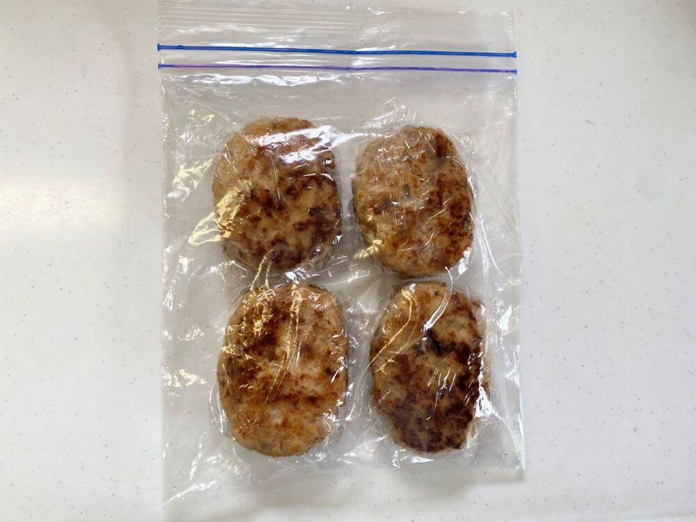 忙しい日に大助かり！ハンバーグは大量に作って、焼いてから冷凍保存が◎！なんと1ヶ月持つんです。 N.D.Kitchen- エキスパート -Yahoo!ニュース