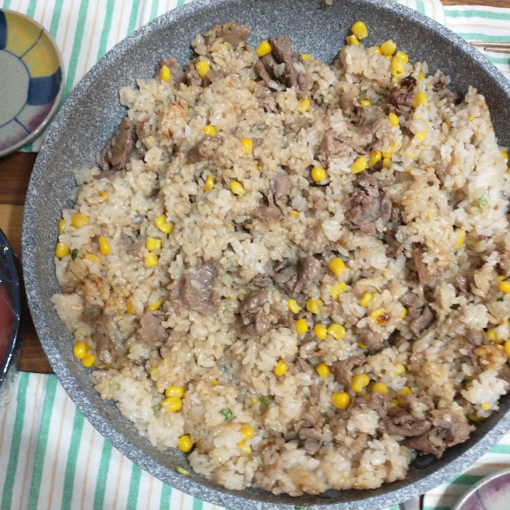 ガーリックバタービーフライス クセになるガーリックバター醤油だれ使用