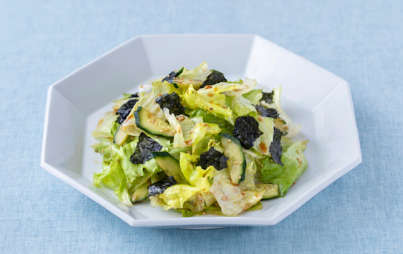 焼き肉風大豆ミートのせチョレギサラダ