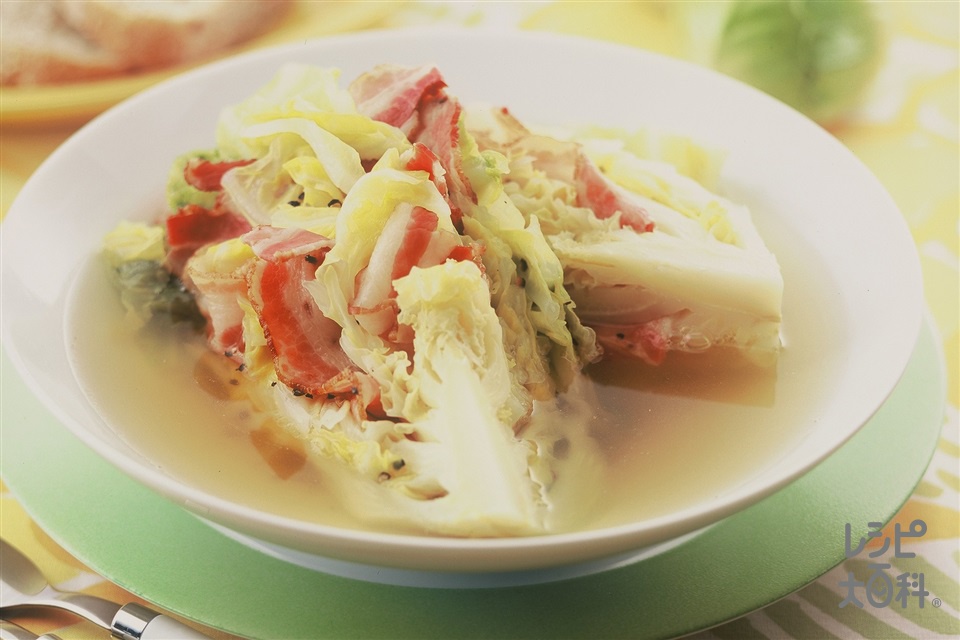 キャベツとベーコンの和風スープ