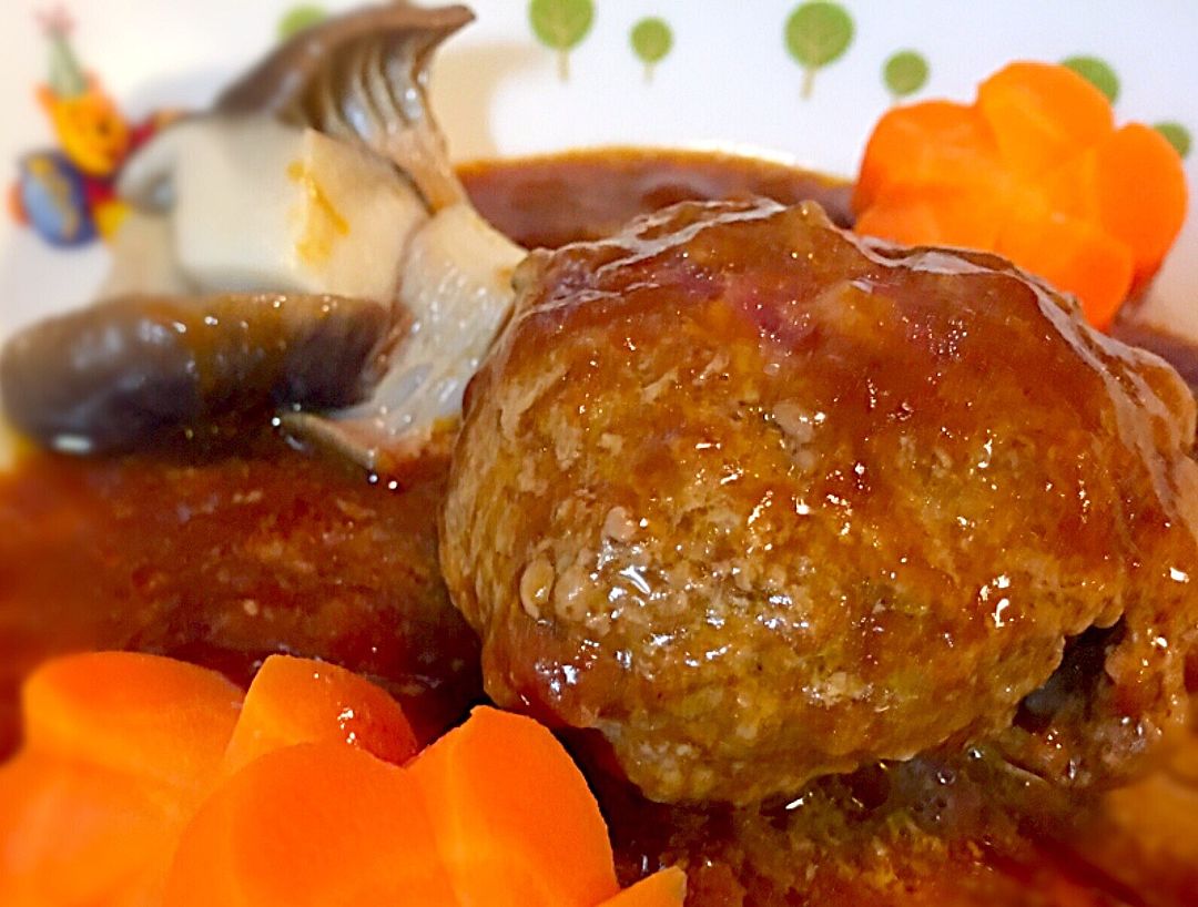 煮込みハンバーグワンプレート : 味食倶楽部