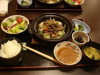 東京・有楽町 「人形町今半 有楽町店」さんのすき焼き弁当♪「紺青の海」 鎌倉＆各地で飲み食い散歩