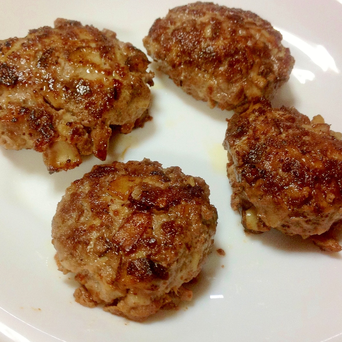 お弁当⋈ くまさんハンバーグのお弁当⁡ 本日ご紹介するのは @aya0211_obento さんの投稿です🍀 ⁡ ▸▸▸ 2023.6.20Tue . ☁️ 今日のお弁当 no.159nana弁当記録 🐻ハンバーグ マカロニサラダ 茶巾さつま芋 甘い卵焼き 昨日のお弁当は1 5程度しか残っていなかった