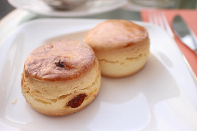 グルテンフリー！豆腐と米粉のオートミールスコーン