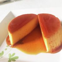 プリンを卵黄のみで作るレシピ！シンプルな材料のおすすめお菓子