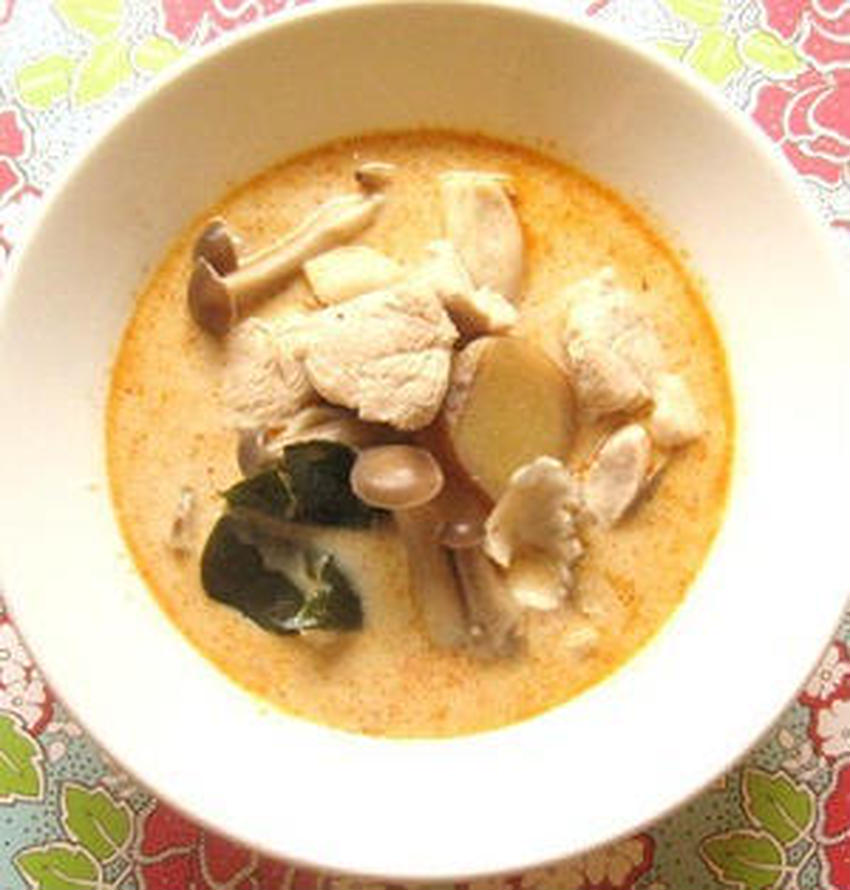 あの頃、のレシピ2.トムヤムクン美窪たえおとな料理制作室