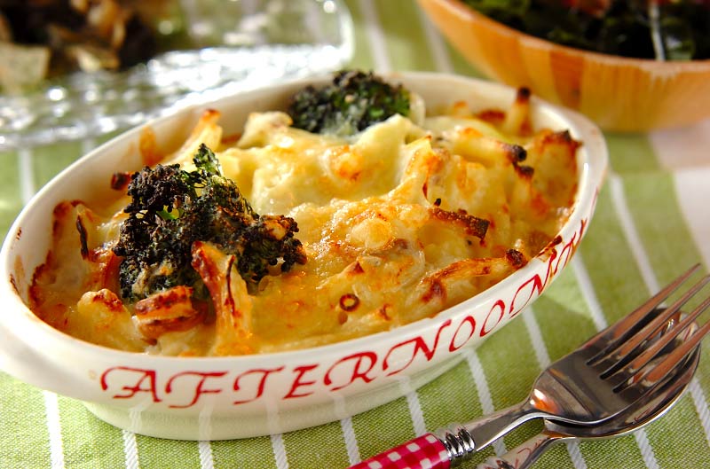 マカロニたっぷり♪ シーフードグラタン