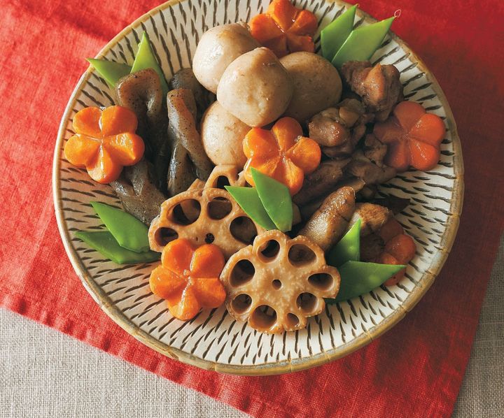 最新版 簡単おせちとごちそうレシピ - 株式会社 主婦の友社 主婦の友社の本