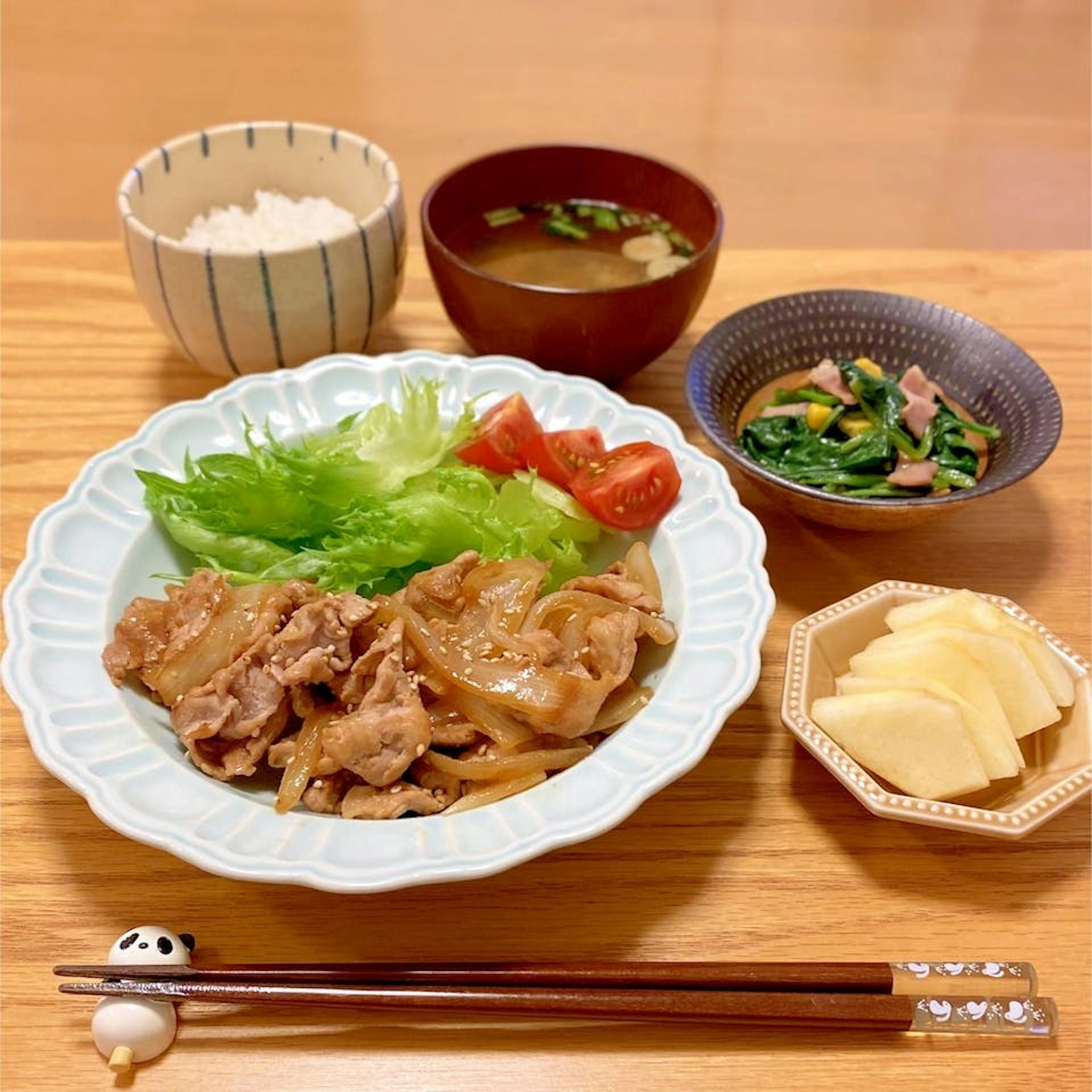 仕事終わりに集まって「ご飯10合」と「最高のおかず」で”ご飯パーティー”したら最高でした
