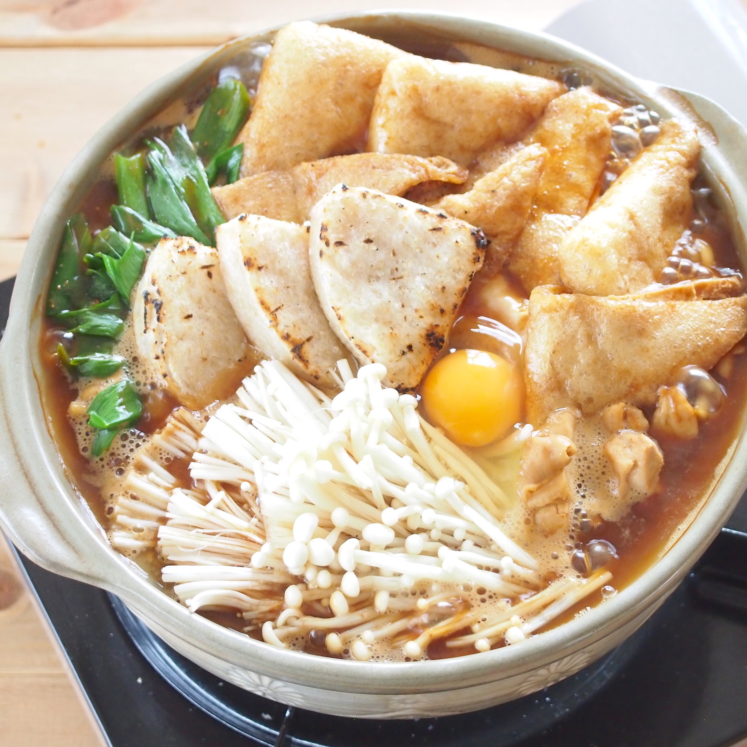 冬に食べたい絶品キャンプ飯9選！初心者向レシピやおすすめグッズも紹介 - EcoFlow エコフロー 公式ブログ