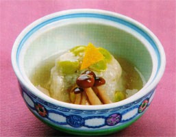 蓮根まんじゅうと湯葉のあんかけそばの魅力