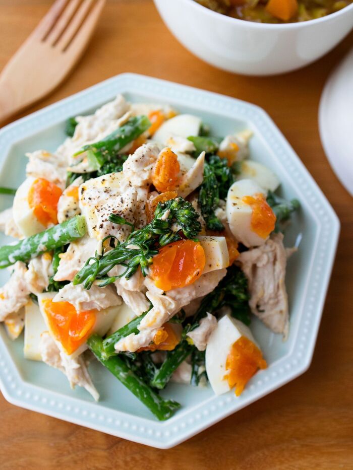 サラダチキンとブロッコリーのマヨ和え