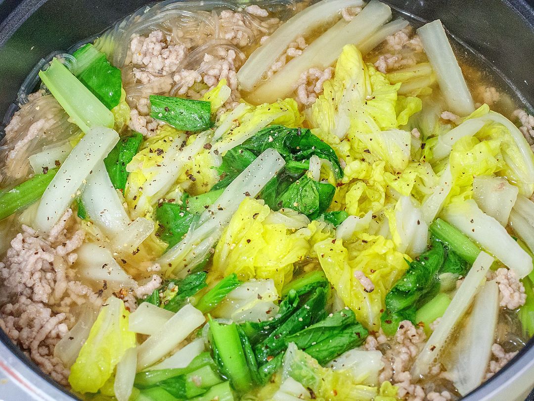 さっと炒めて♪ 豚ひき肉と小松菜の春雨炒め