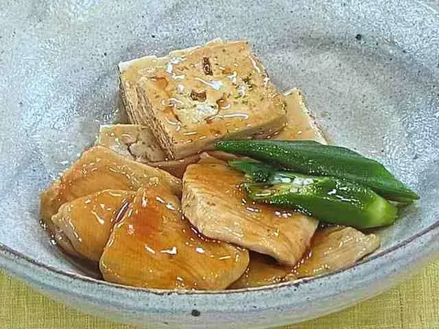 炒めて混ぜるだけ！大分の鶏めし風「鶏ごぼうご飯」レシピフーディストノート