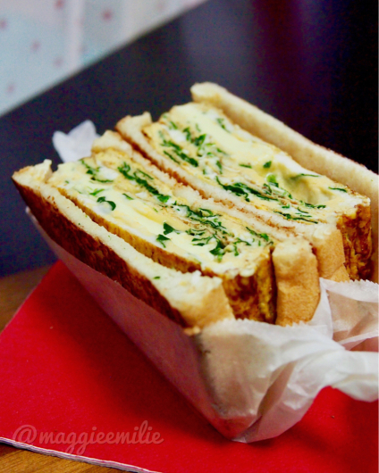 チーズとほうれん草の卵焼き