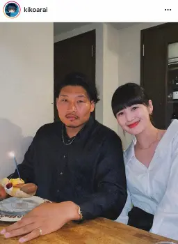 妻よ、お誕生日おめでとう」「夫よ、ありがとう」 稲垣啓太、新井貴子の32歳バースデーをすてきにお祝い 1 2ねとらぼ