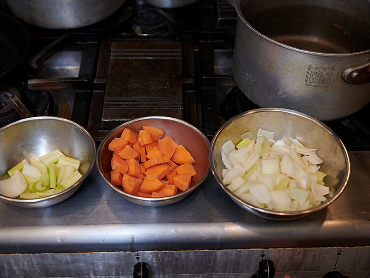 ホッとする味！基本のビーフシチュ