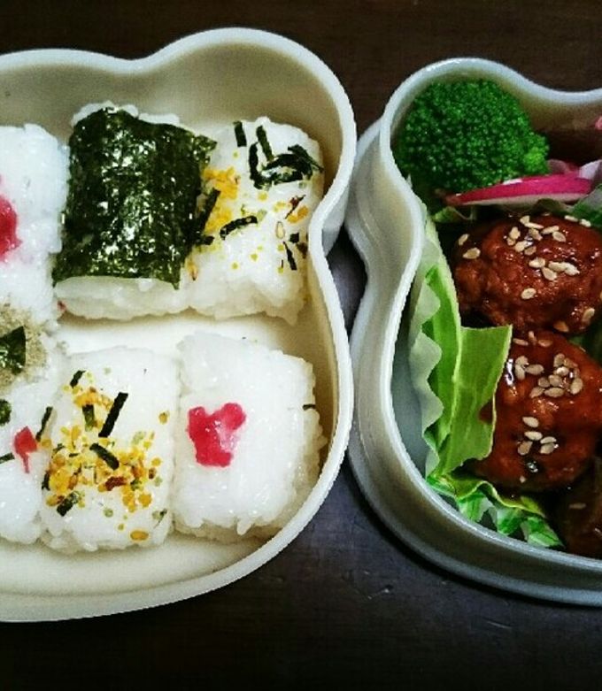 親子遠足の日のお弁当作り🌼 保育園 三兄弟 1歳3歳5歳 男の子ママ 5人家族 - YouTube