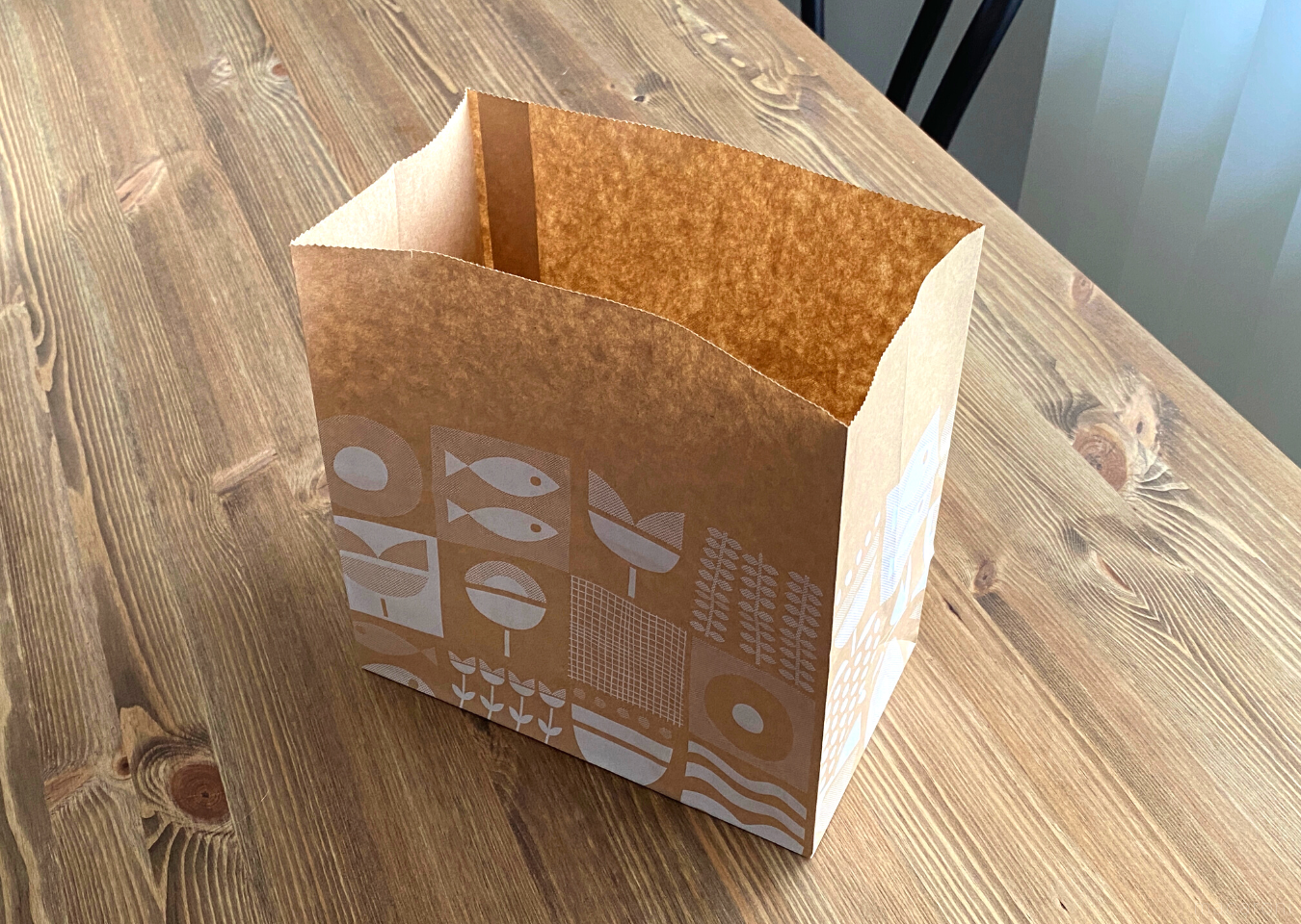 メリットだらけ！野菜室は「紙袋収納」で整頓すべし。セリアやダイソーで買えるおすすめグッズも紹介 - macaroni