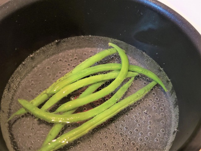 さやいんげんの陸上げ