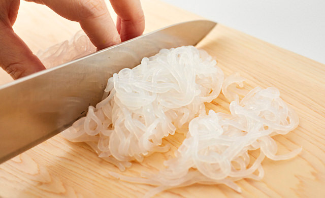 冷凍しらたきの中華風サラダ