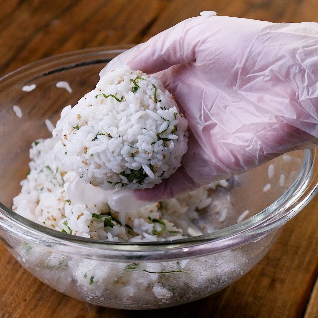 巻き巻き豚バラおにぎりレシピ ヤマサ醤油株式会社