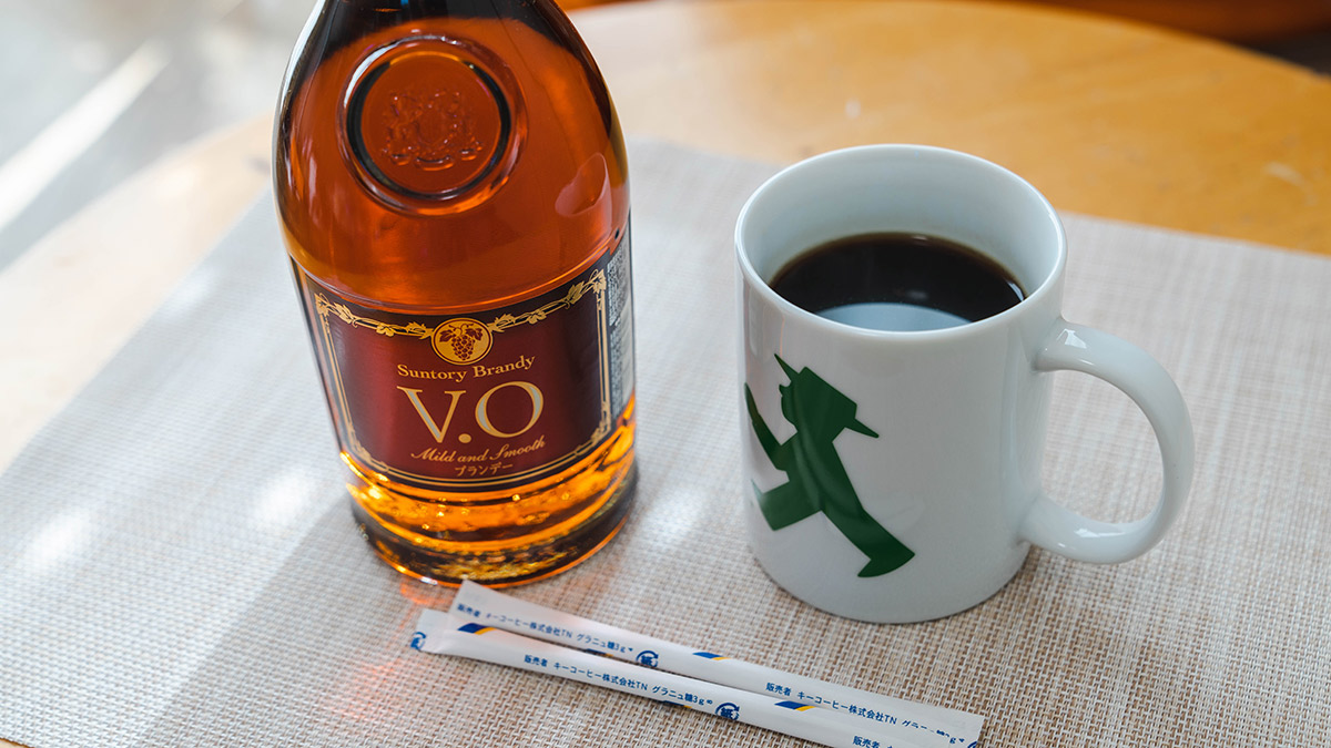 夏のおすすめ！ オリジナル コーヒー・ジェムソンのハイボールです！ アイスコーヒーとウィスキーハイボールを合わせた味わいになっており、ついつい飲みたくなる味わいに仕上がっております。池袋バー池袋西口baracebarカクテルcocktailsウィスキー