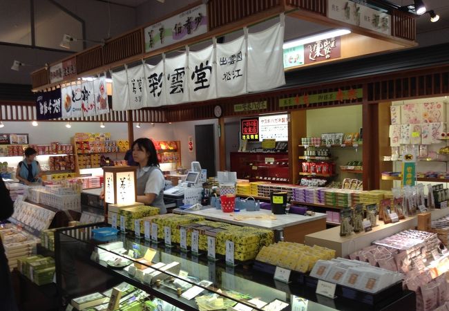 足立美術館日本一の庭園は圧巻！近現代の日本画の名画を収蔵する美術館 島根県安来市岡山スタイル