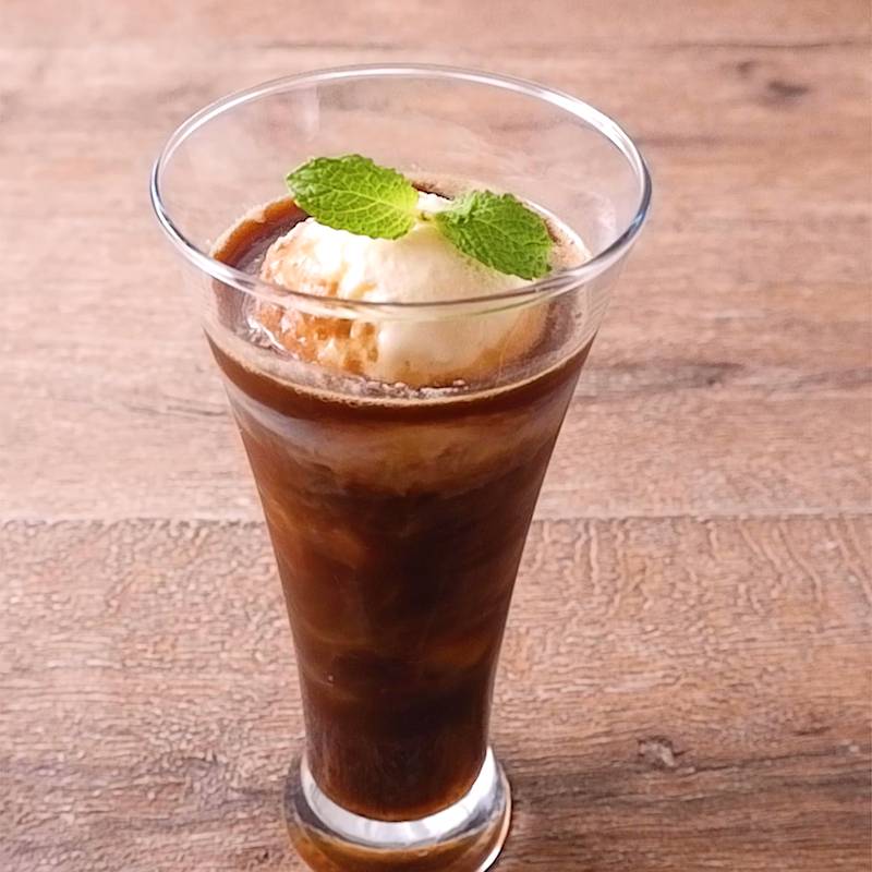 コーヒーフロート愛好家必見！アイスコーヒーに合うアイスクリームを見つけようアイスコーヒー愛が止まらない！ Vol.4コーヒーと、暮らそう。UCC COFFEE MAGAZINE