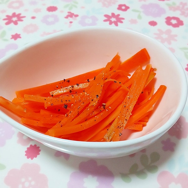 カンタン酢で簡単！3分で完成する作り置きレシピ。にんじんのカンタン酢サラダ - つくりおき食堂