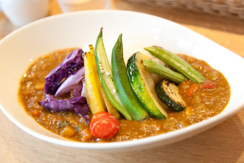 夏野菜カレーおいしいお米でおいしい料理 美人食堂のレシピ