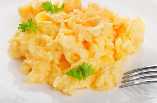 とろとろチーズの生地なしピザ