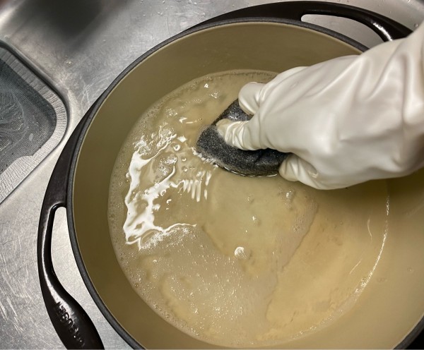 ダイソーの重曹ペーストで焦げた琺瑯の焦げ取りチャレンジ日々つれづれ