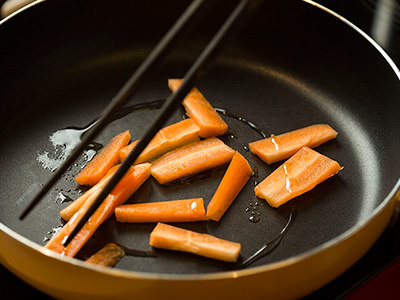 神回 この方法で野菜炒めは100倍美味くなる
