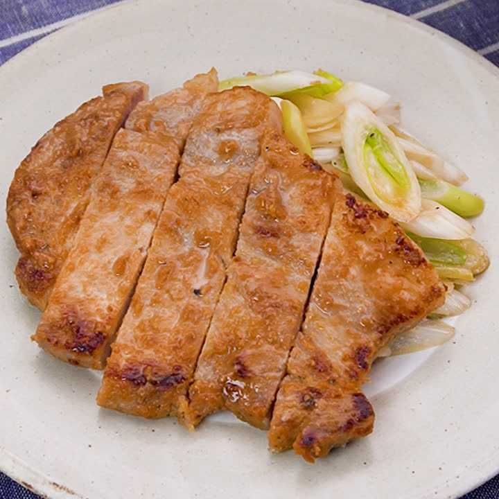 ほんのり味噌味♪粕漬けローストポーク プロに聞いたお家ごはんレシピ– STORYストーリィオフィシャルサイト