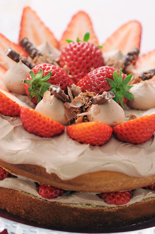 イチゴチョコケーキ作り