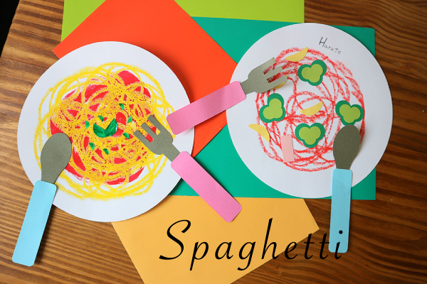 まあみ元保育士の製作アイデア@maami_seisakuidea ⁡ ぶどうとマスカットのパフェを作りました🍇 ⁡透明折り紙と花紙が透けてキレイ✨ ⁡ 好きなものをトッピングして作ってみてね！ ⁡ ⁡ 秋はおいしい食べ物がたくさん😋♡ ⁡みなさんは何が好き？🧡 ⁡ ⁡Instagram