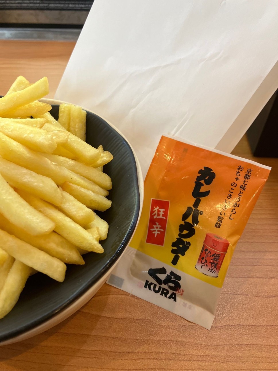 くら寿司公式が教えるフライドポテトのアレンジが斬新 社員も驚くおいしい食べ方に「試してみたい！」の声 1 2ねとらぼ