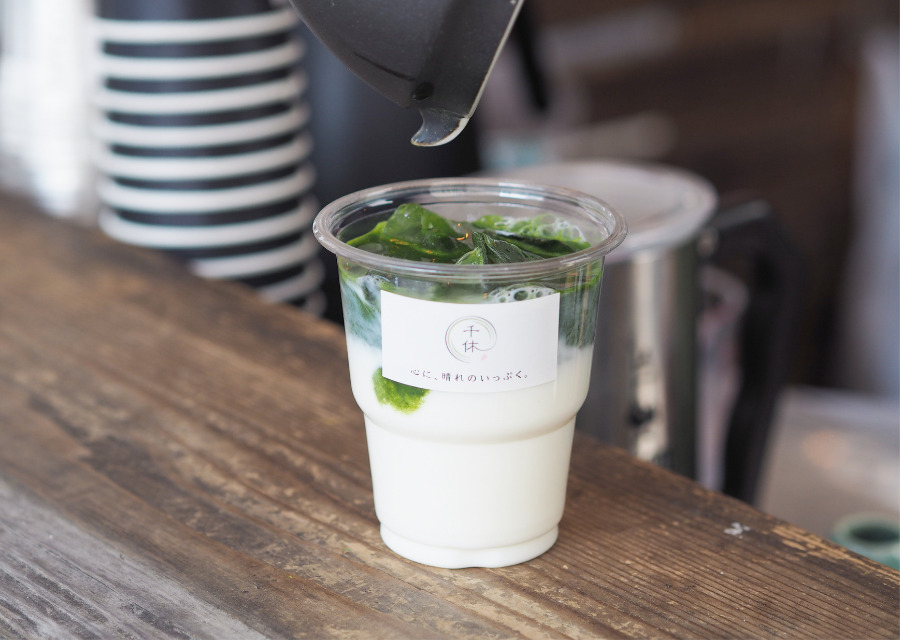 衝撃 宇宙一濃いと噂の抹茶ラテを飲んでみた感想 さらにその上もあるだと ？！ きょん。- エキスパート - Yahoo!ニュース