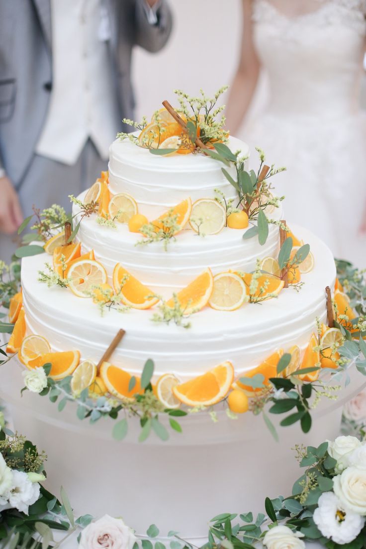 ケーキ特集葉っぱのウェディングケーキDRESSY 公式 ウェディングドレス・ファッション・エンタメニュース