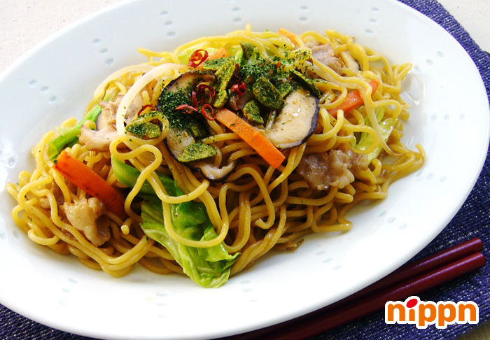 家にあるもので！焼きそば風パスタ