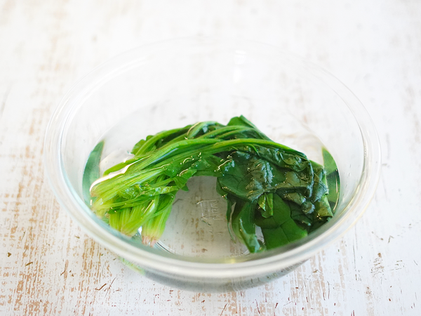 ほうれん草の切り方3種類。ざく切り以外もマスターして料理の幅を広げよう - Fily