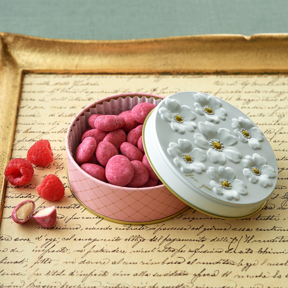 リビエールさんのクッキー缶が大人気！スイーツコーディネーター 松本由紀子さんのSweets Blog「JEWEL TRAY STYLE」業務用ケーキトレー・ゴールドトレーブランド『JEWEL TRAY』ジュエルトレー