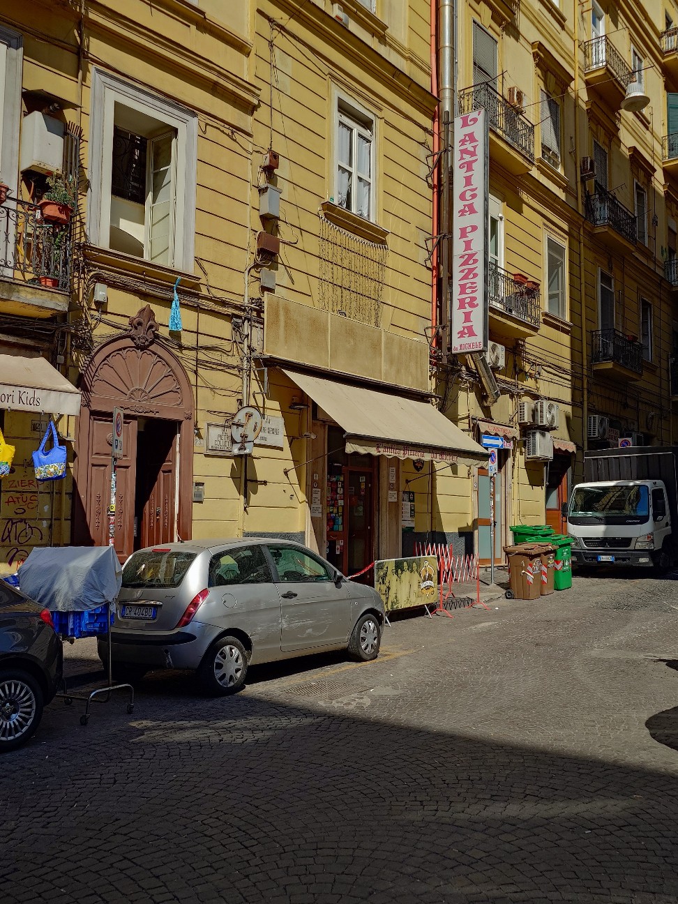 都島のイタリアン「Pizza Fortuna」 ピッツァフリッタ 揚げピザ ってなに