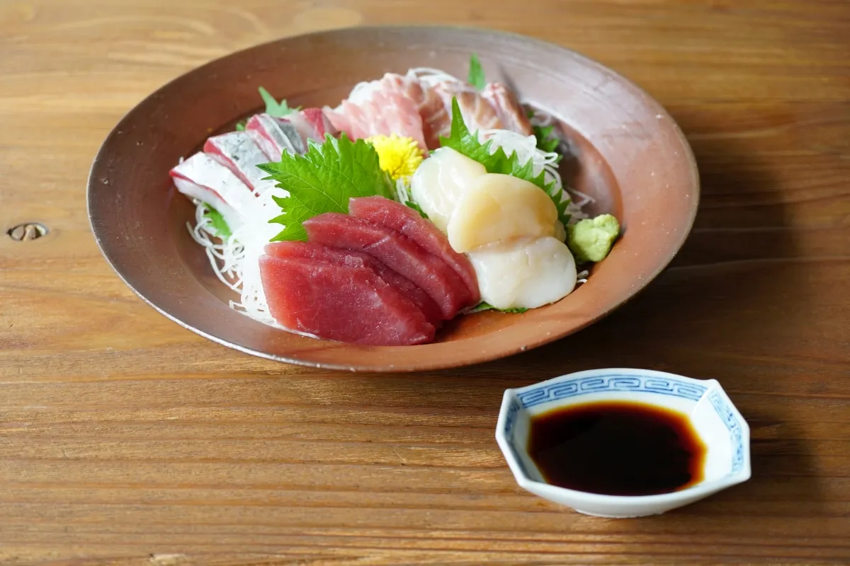 半熟卵を「煮切り醬油」に漬けると最高にウマイ！昔ながらの万能調味料・煮切り醬油の作り方と簡単アレンジ - dressing ドレッシング