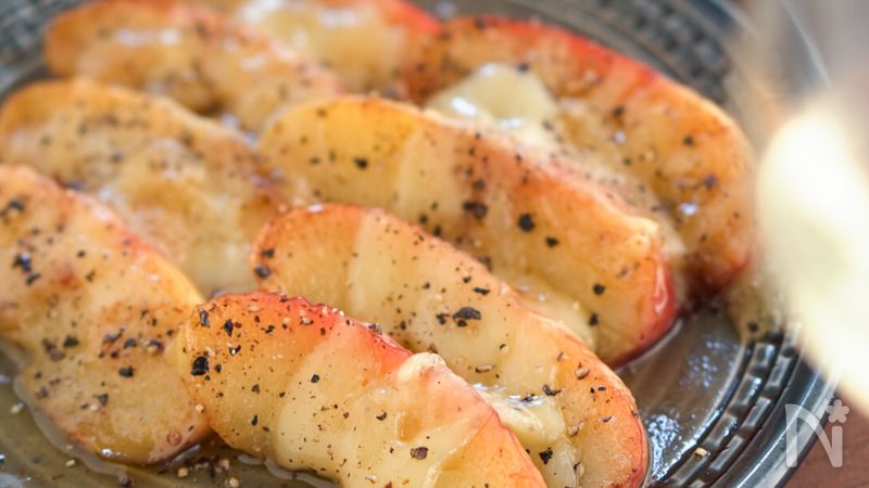 簡単トースターで作るブルーチーズの焼きりんごレシピ