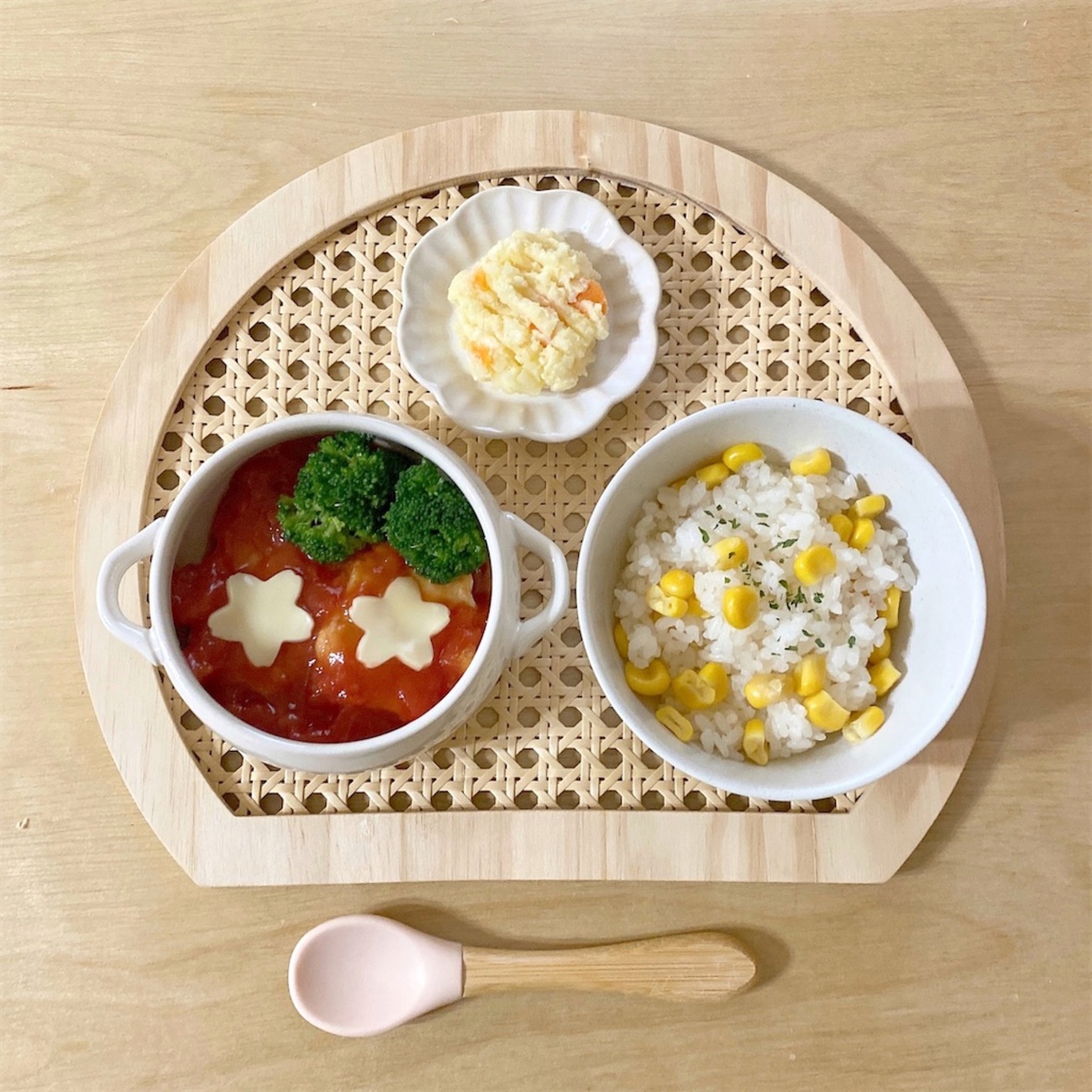 豚ひき肉と野菜のハンバーグ 1歳半レシピ by あやべちクックパッド簡単おいしいみんなのレシピが392万品