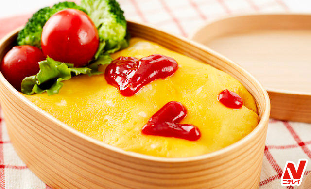 機関誌DEKO５月号から「子どもも喜ぶお弁当レシピ」を紹介します！５月といえば行楽シーズン💼お弁当の隙間を埋めるおかずから、一風変わったおかずなど紹介します😍 今回は各務原市 Rinさんから、まん丸オムライスの作り方を教えてもらいました！たこ焼き器を使った