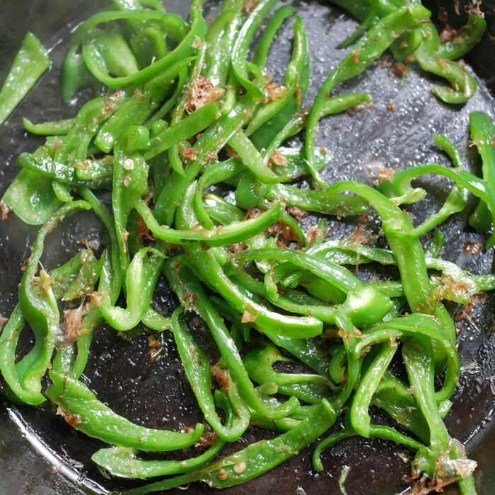 ほぼ塩０ピーマンとじゃがいものかつお節あえ